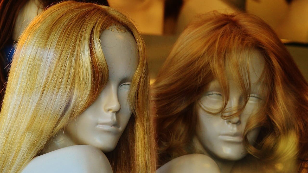 Should You Get a Frontal or Closure Wig? Find Perfect Fit!